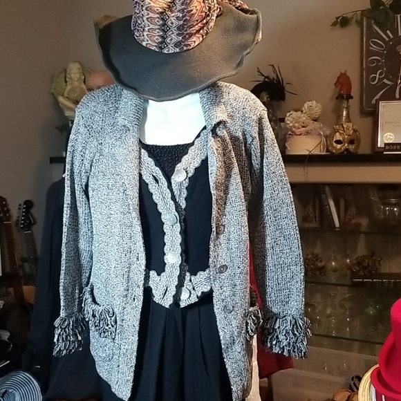 Endless Love in this  Dove Gray Fringe Detail Sweater to Layer Over or under.. - Picture 6 of 6